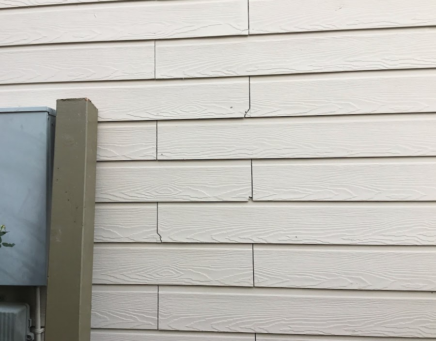 Do I need to replace or repair my home siding? (What to look for)