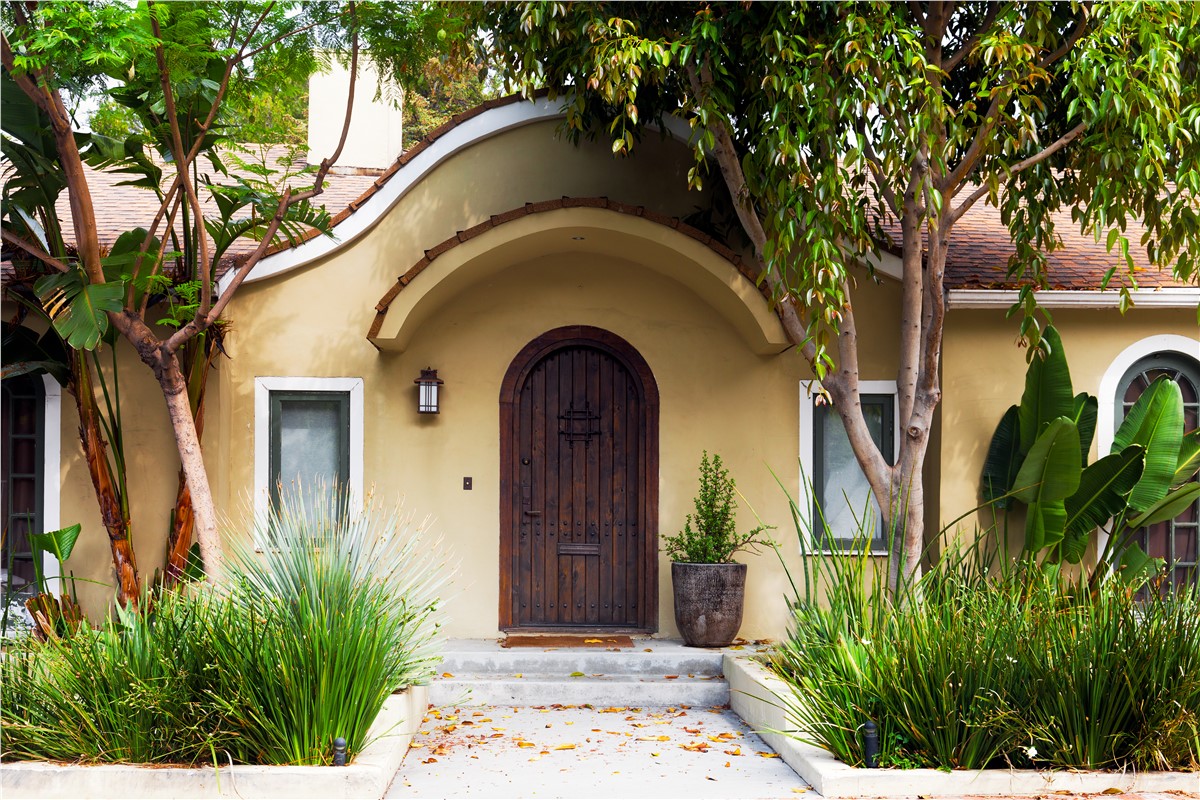 Entry Doors in San Antonio: Creating a Good Impression of Your Home