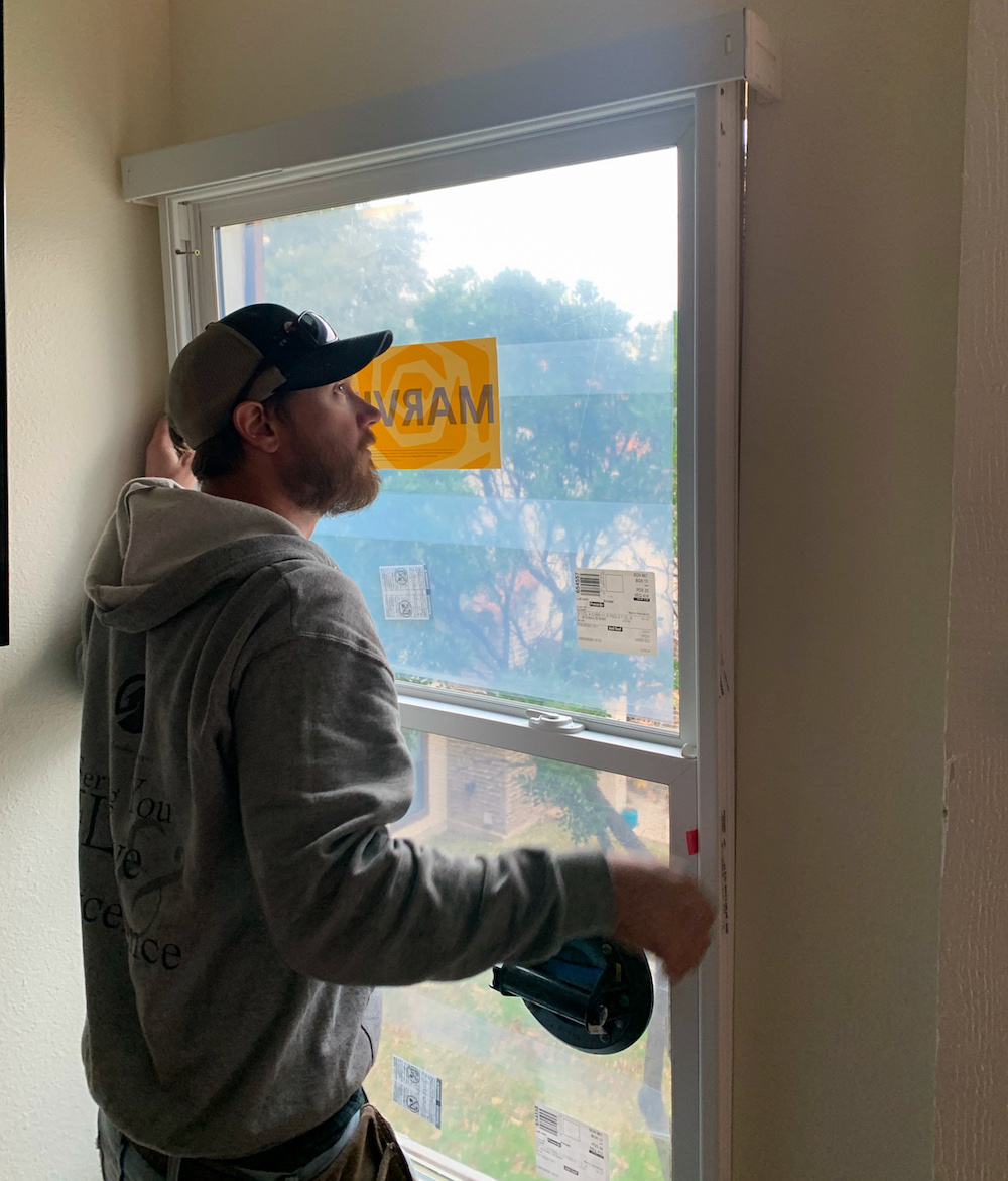 How To Choose The Best Replacement Window Material For You (4 Things To Consider)